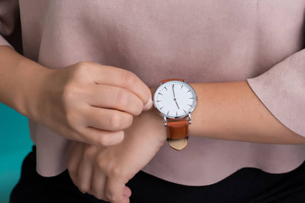 Rewelacyjne zegarki na rękę dla kobiety — coś więcej niż błyskotka!